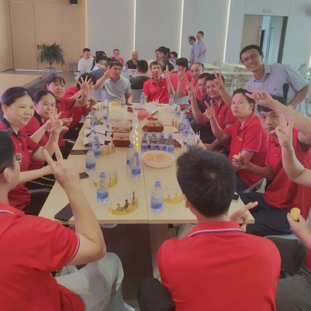 新河鋁材：溫情滿滿的月度員工生日會(huì)，讓員工感受家的溫暖